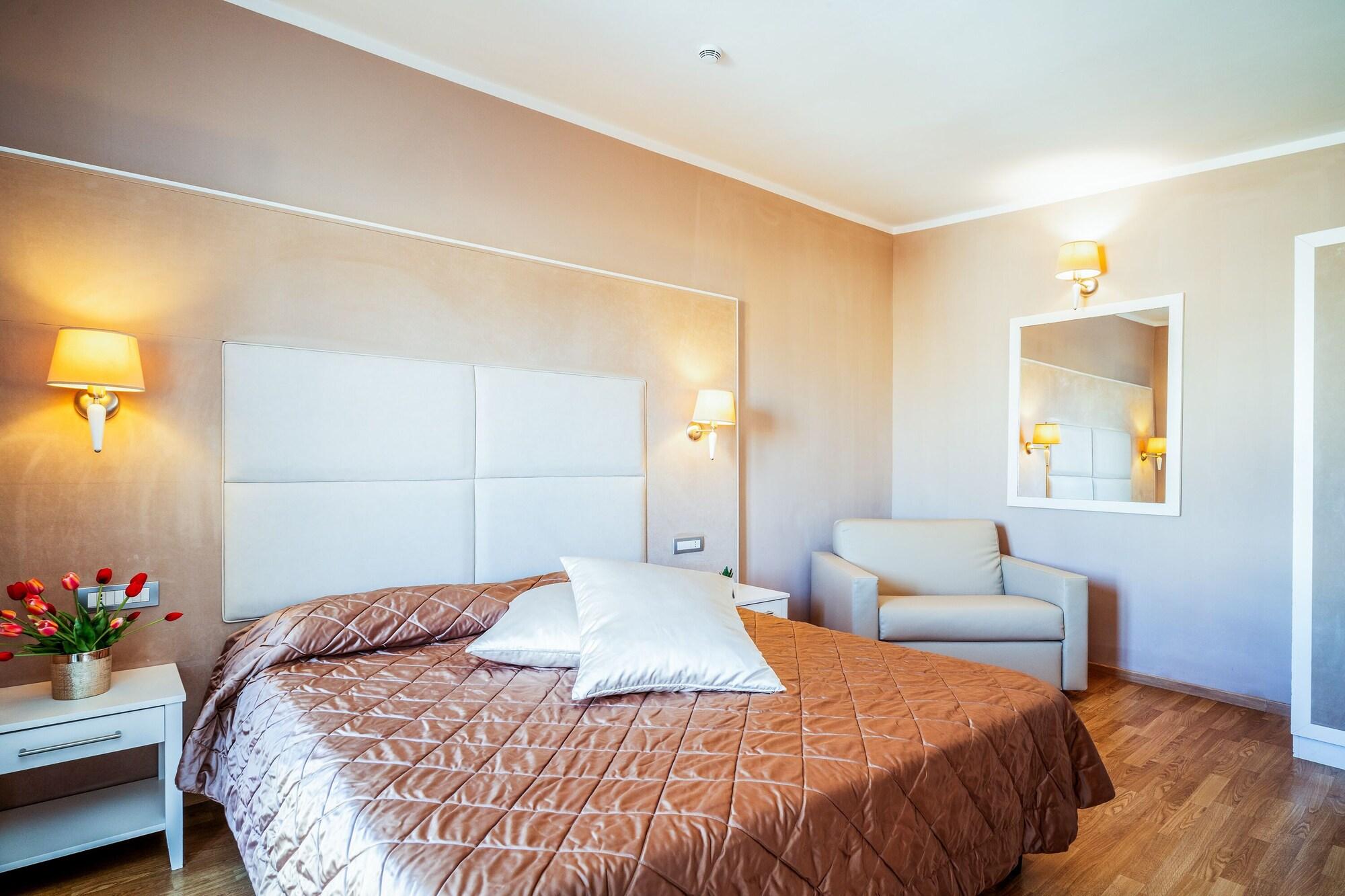 Hotel Centrale Olbia Ngoại thất bức ảnh