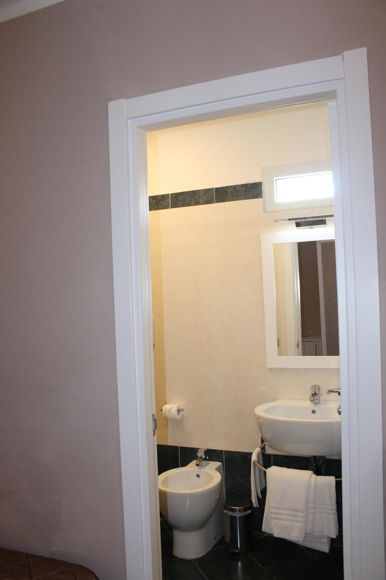 Hotel Centrale Olbia Ngoại thất bức ảnh