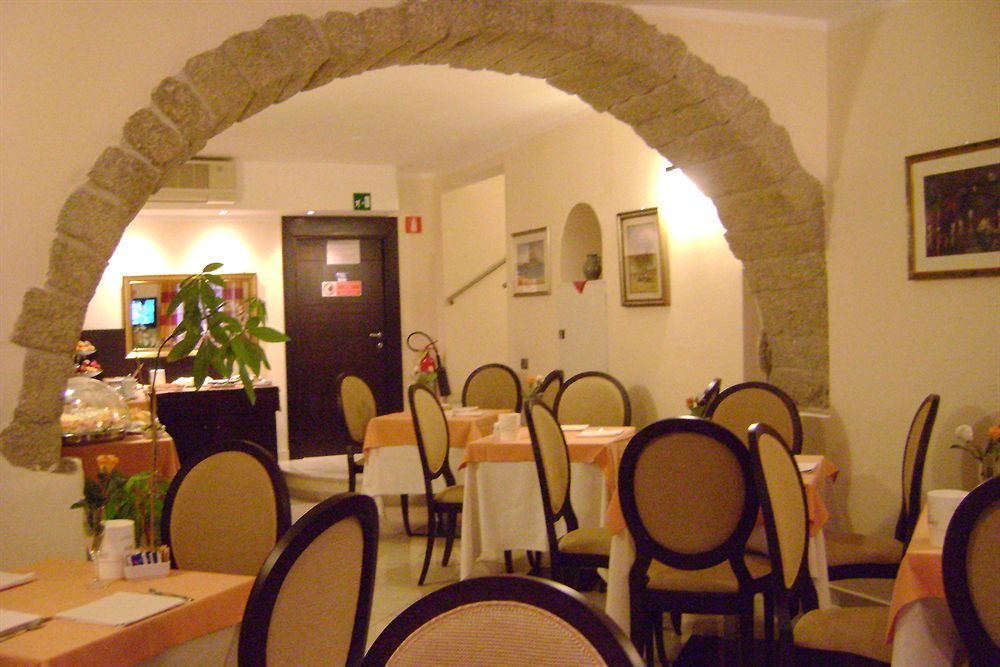 Hotel Centrale Olbia Ngoại thất bức ảnh