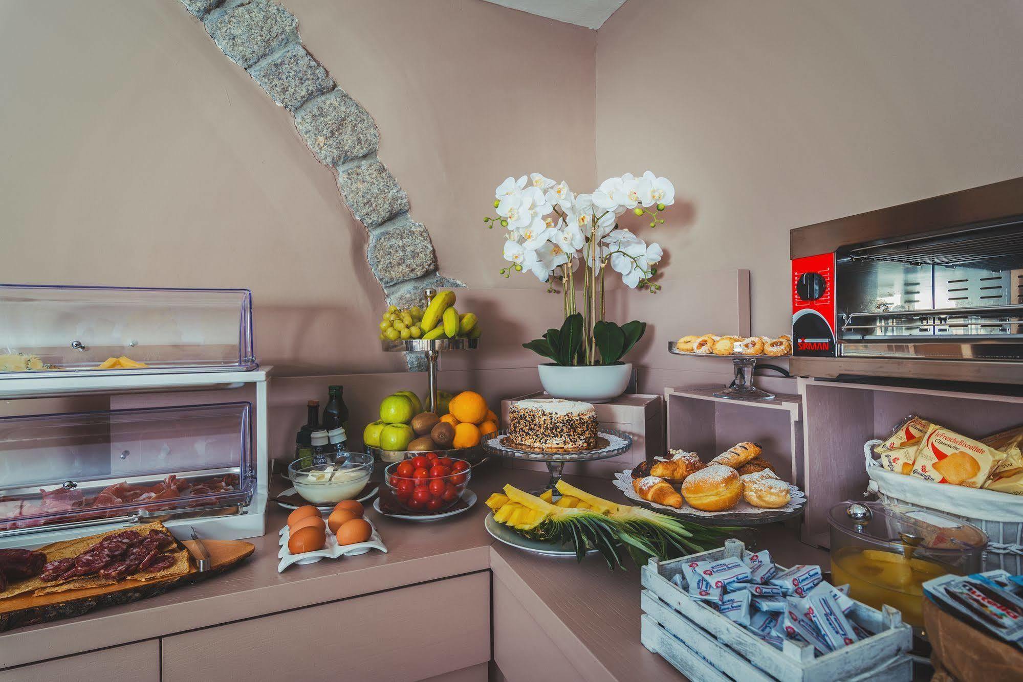 Hotel Centrale Olbia Ngoại thất bức ảnh
