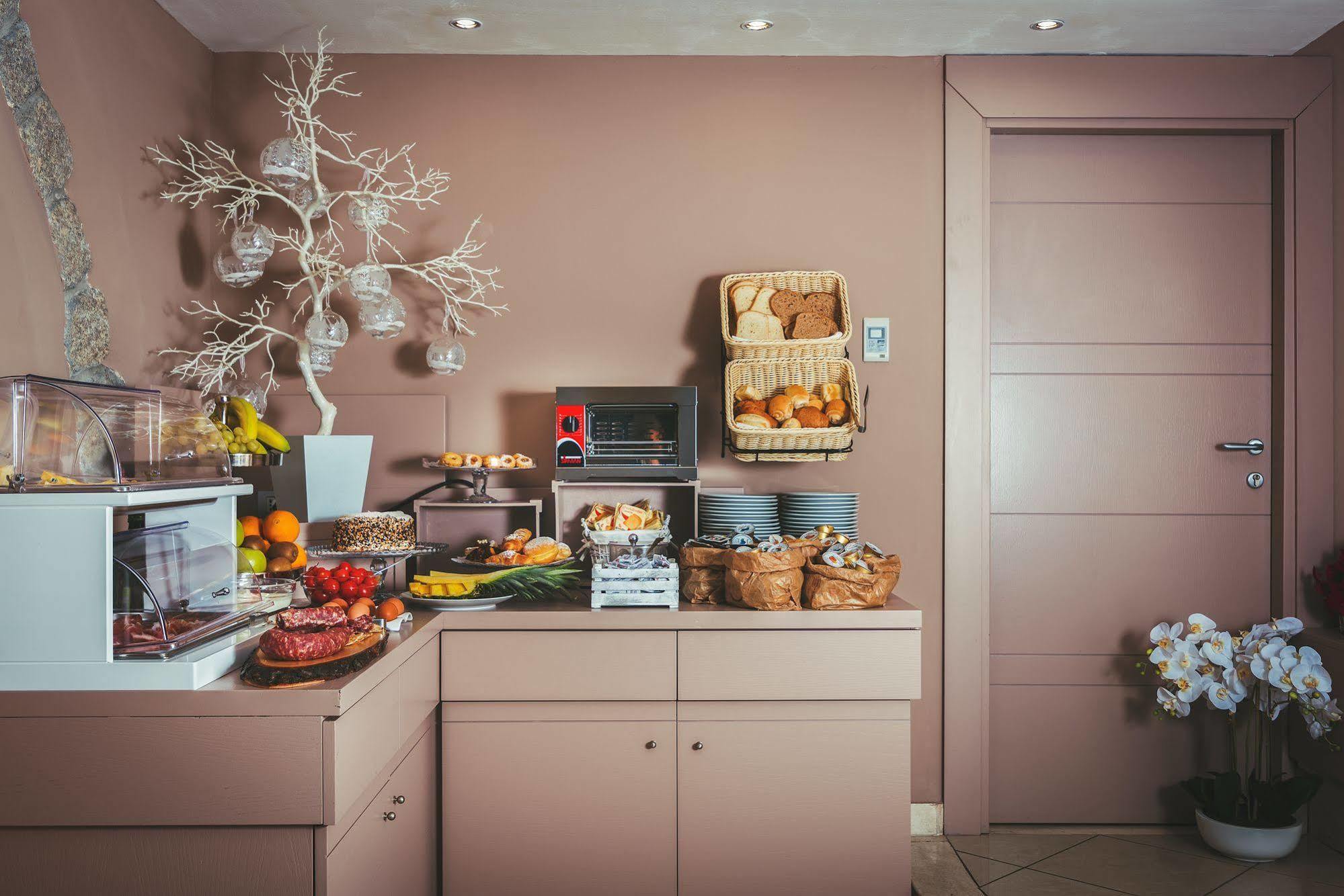 Hotel Centrale Olbia Ngoại thất bức ảnh