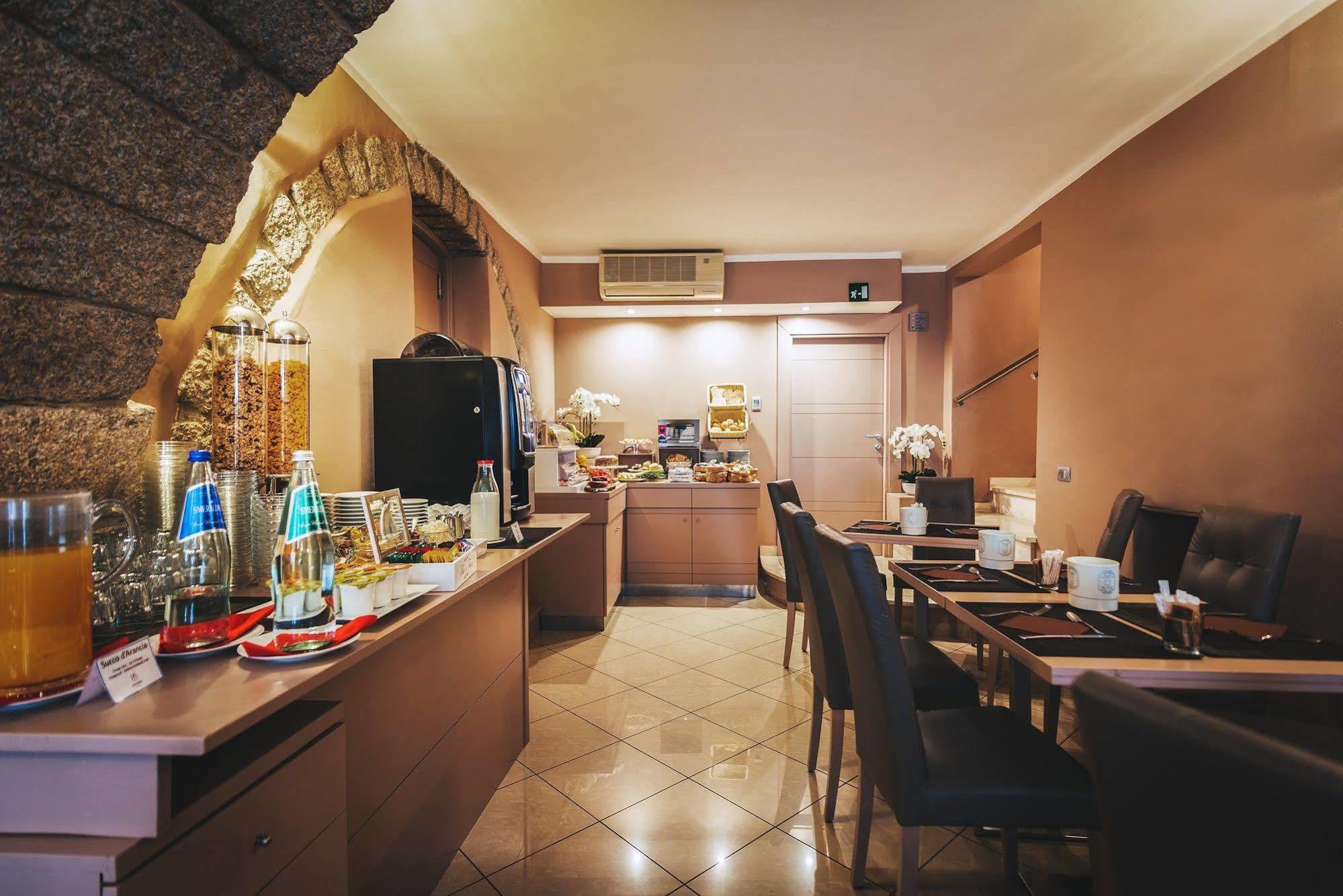 Hotel Centrale Olbia Ngoại thất bức ảnh
